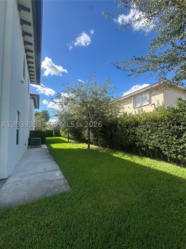 Photo - 6410 SW 139th Ave