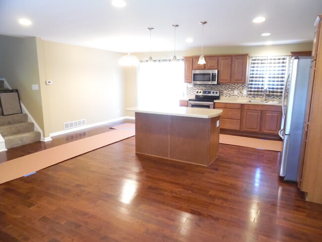 Photo - 8760 Ashbrook Dr