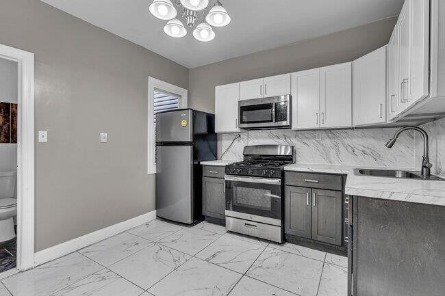 Photo - 165 Winfield Ave Unidad #4