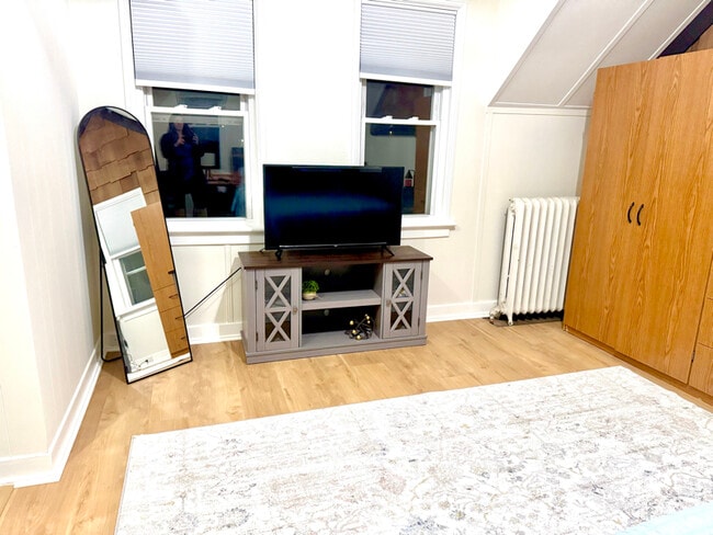 Photo - 3023 Harvard Ave Unit 2