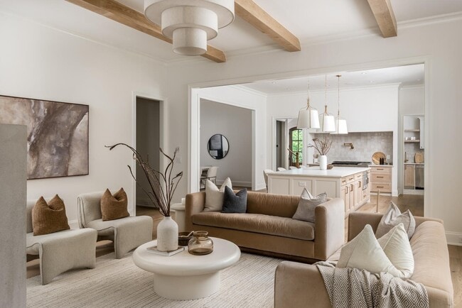 Building Photo - 4224 Granny White Pike Unit A