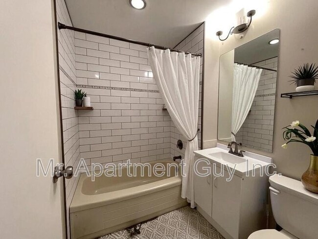 Photo - 139 Church St Unit 3