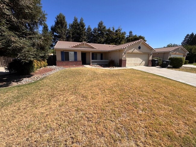 Building Photo - Cozy Home for rent in Visalia