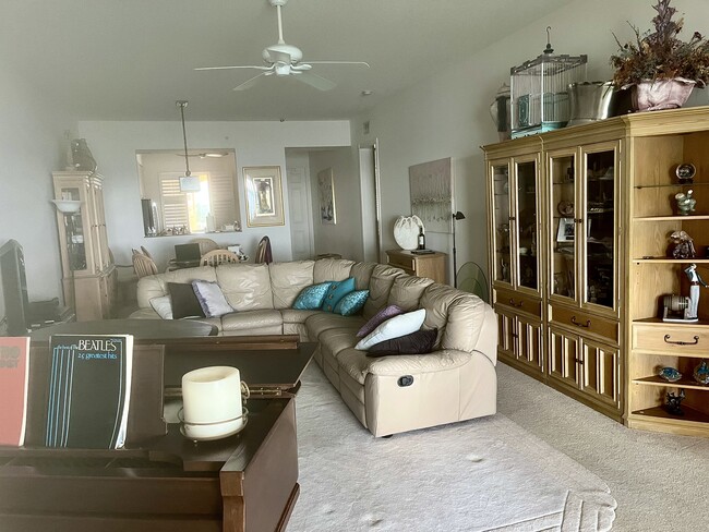 Photo - 26 Harbour Isle Dr W Unit 301