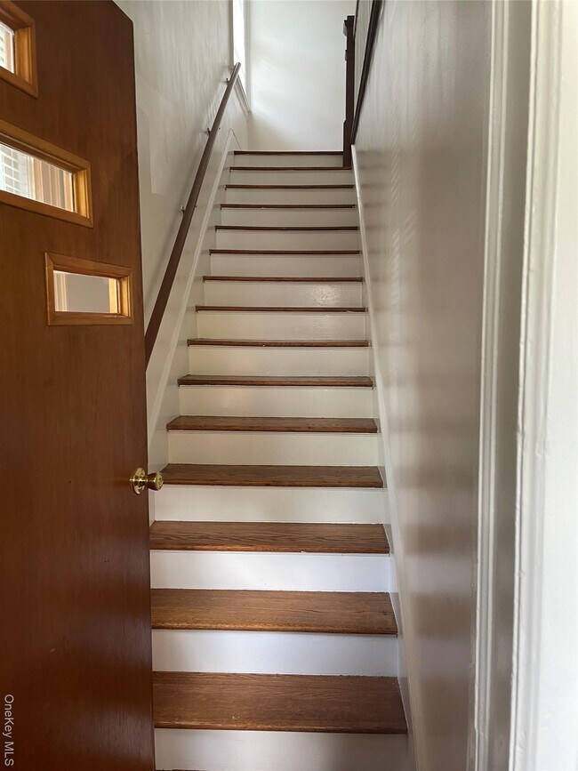 Photo - 215 Sedgwick Ave Unit 2