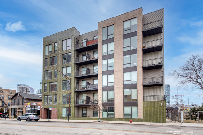 Photo - 851 W Grand Ave Condo Unit 401