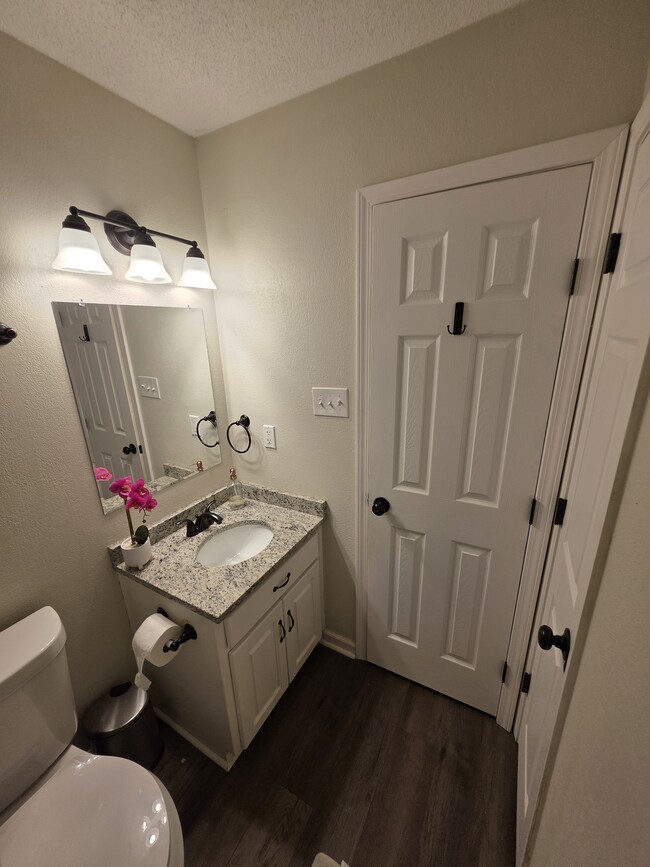 Photo - 73 Cinnamon Dr