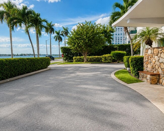 Photo - 1527 S Flagler Dr Unit 203F