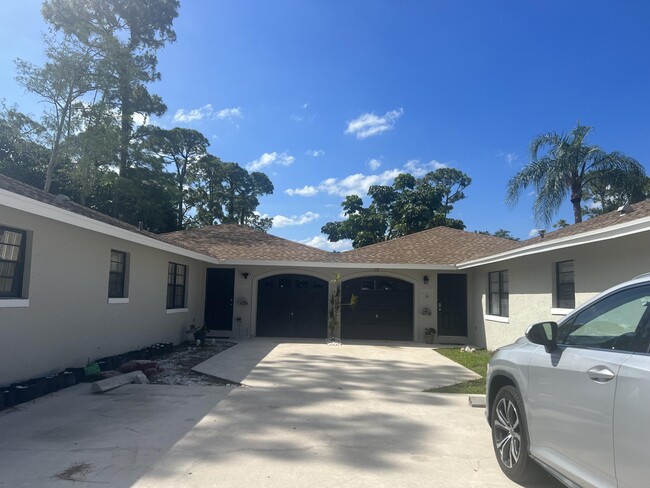 Photo - 13785 Sunflower Ct Townhome