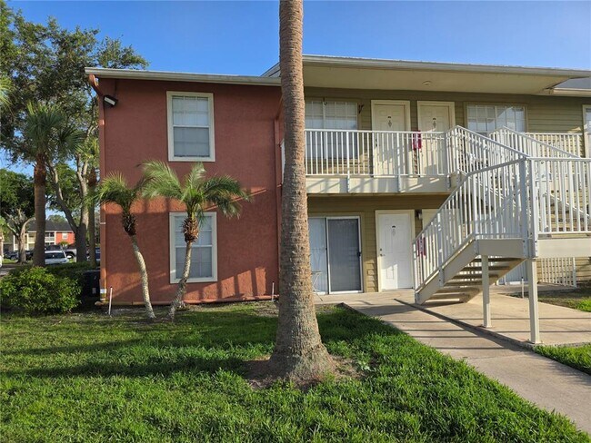 Photo - 220 Lake Parsons Green Unit 206