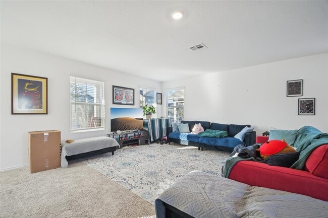 Photo - 857 Powell St