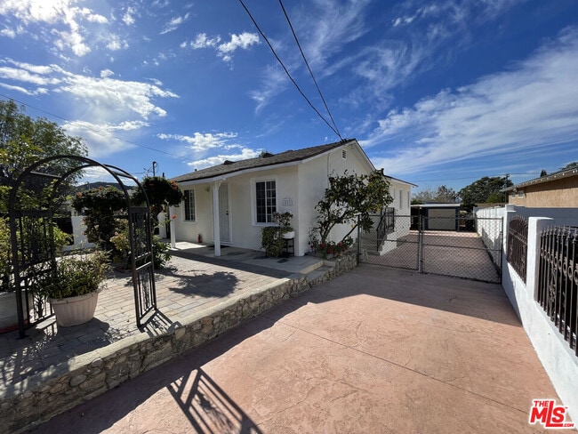 Photo - 10631 Tinker Ave