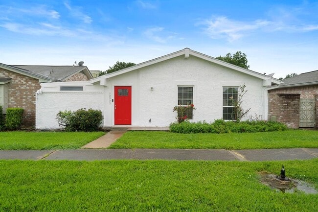 Photo - 12995 Clarewood Dr Rental