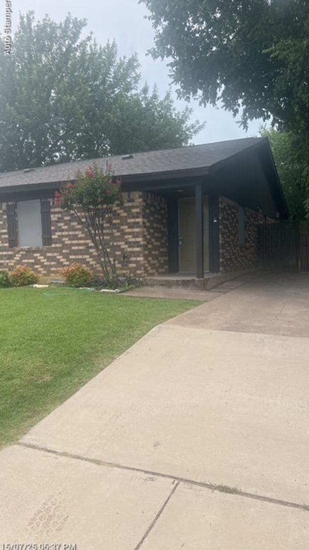 Photo - 206 S 4th Ave House
