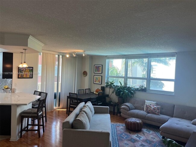 Photo - 2000 N Bayshore Dr Unit 301