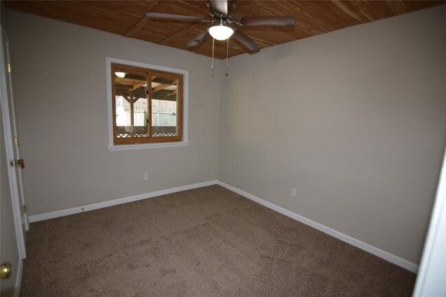 Photo - 906 Arrow Lake Dr