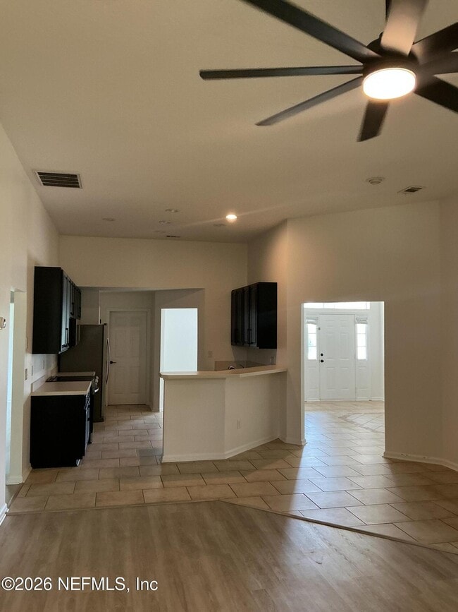 Photo - 12335 Vine Maple Way