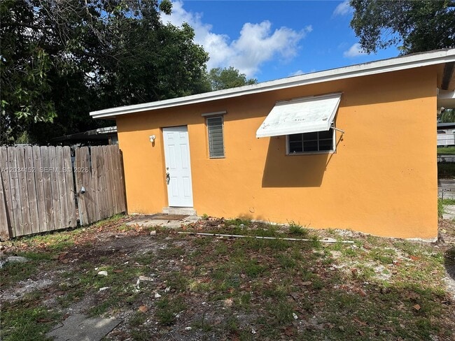 Photo - 4141 SW 32nd Dr