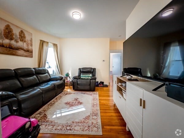 Building Photo - 18 Egleston St Unit 2 Rental