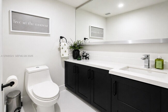 Photo - 300 Bayview Dr Unit PH11