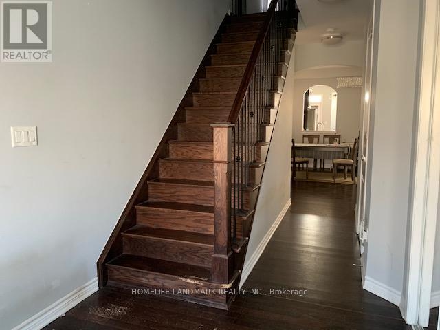 Photo - 127 Buckle Cres