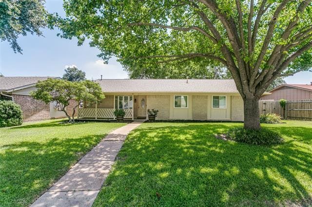 Building Photo - 1808 Ridgewood Dr Rental