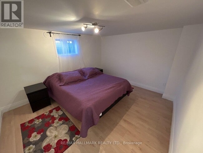 Photo - 77 Northcote Ave