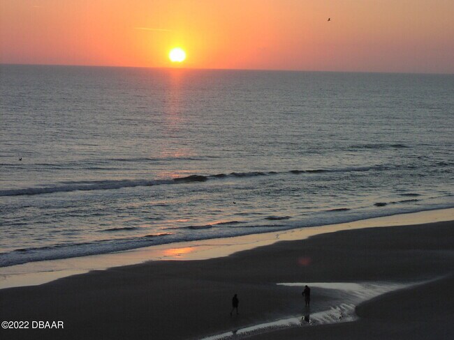 Photo - 3601 S Atlantic Ave Unidad 303