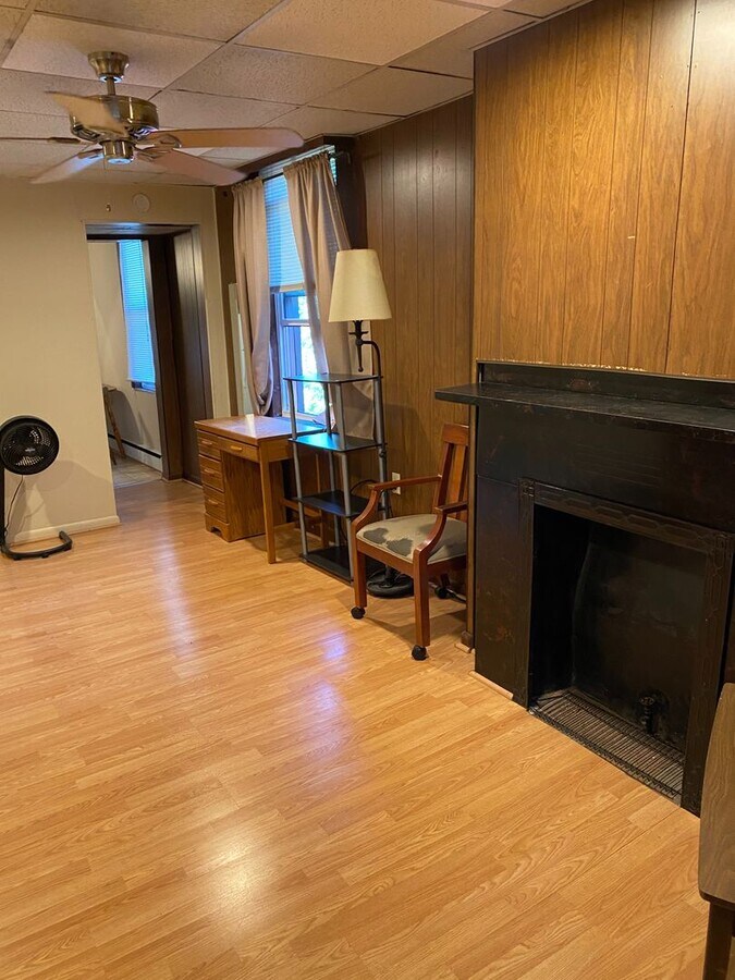 Photo - Fully Furnished 2 room efficiency Unidad 45-2R