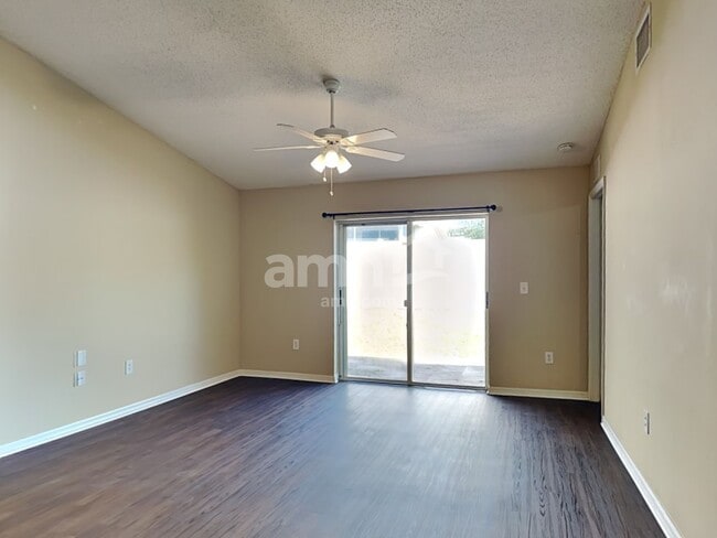 Photo - 3144 Summer House Dr