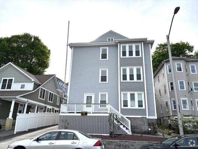 Building Photo - 8 Hooper St Unit 3 Rental