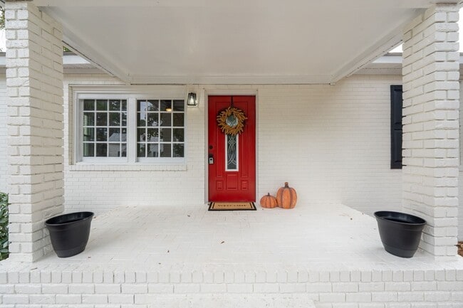 Photo - Newly renovated single family home!