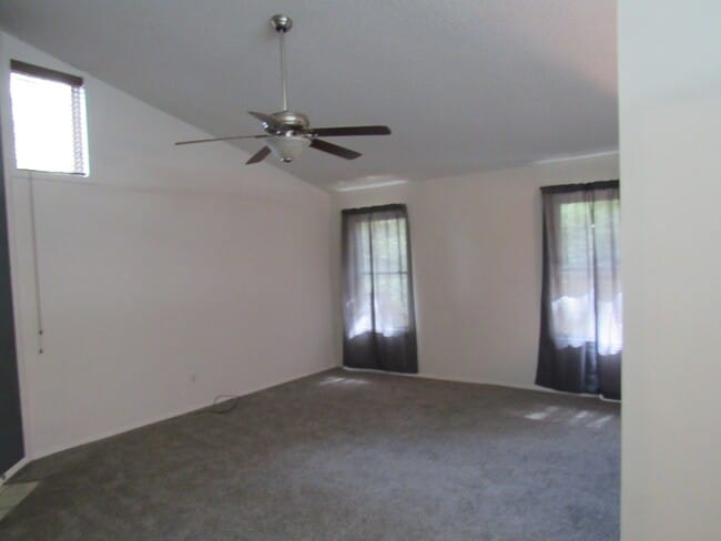 Photo - Contact Peggy  501 676 1758