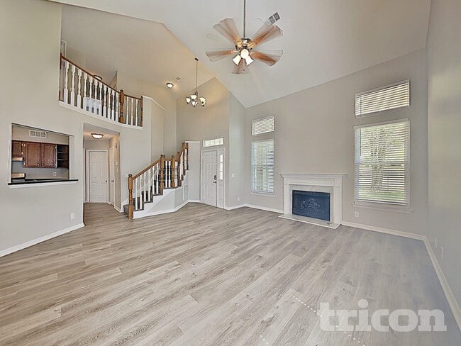 Photo - 304 Park Glen Dr