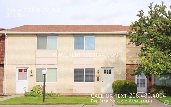 Building Photo - Spacious McKinley Townhome Available! Visi...