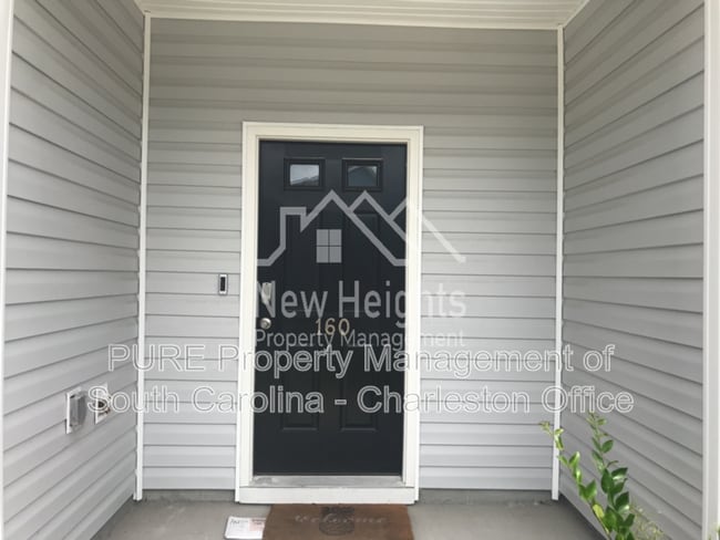 Photo - 160 Buchanan Cir