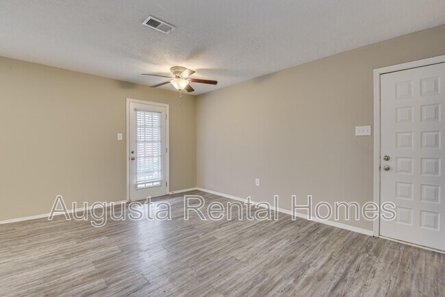 Photo - 2573 1/2 Tobacco Road - B