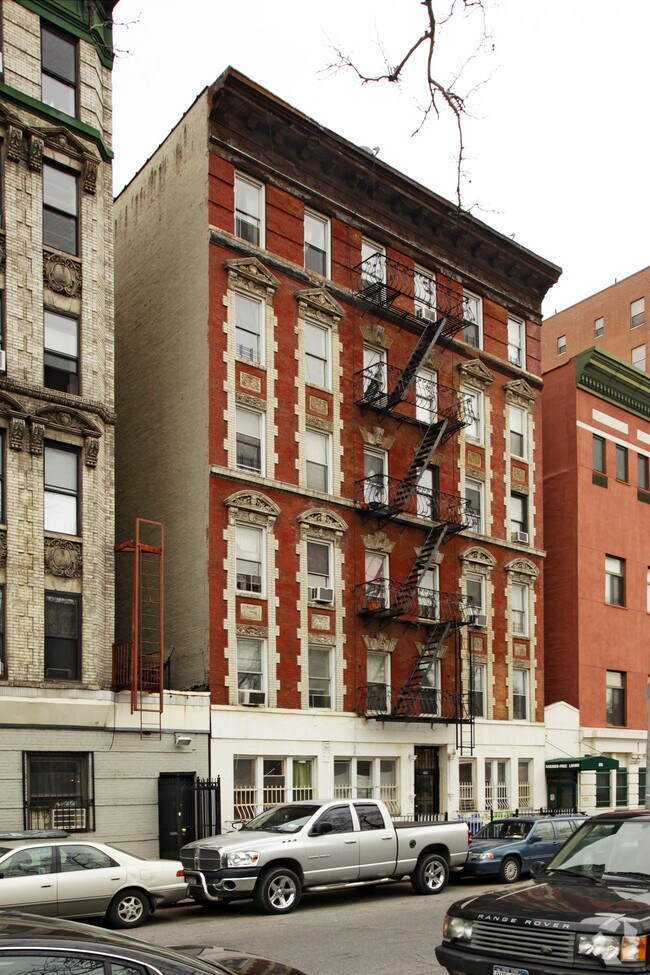 Foto principal - 264 E Second St