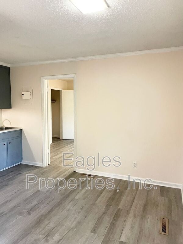 Photo - 2803 Warrick Cir