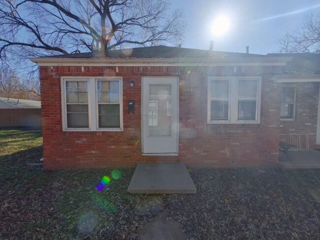 Photo - 352 N Fern St