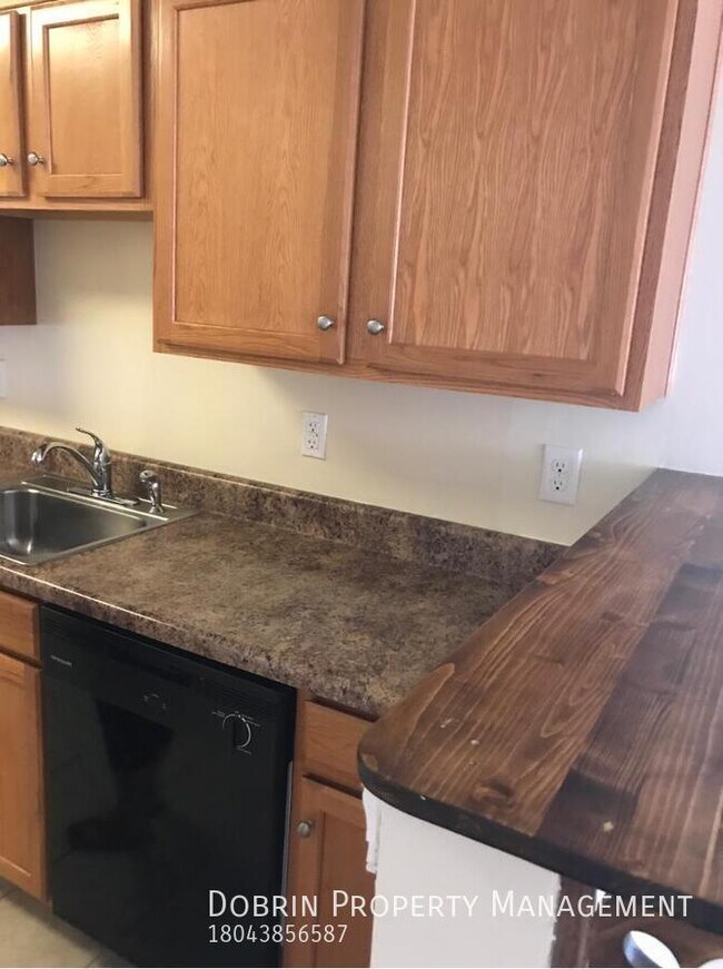 Photo - 2004 Maplewood Ave