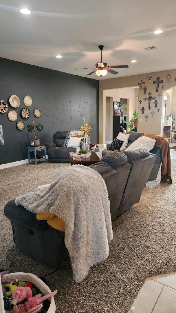 Photo - Beautiful 4 Bedroom 3 Bath Home