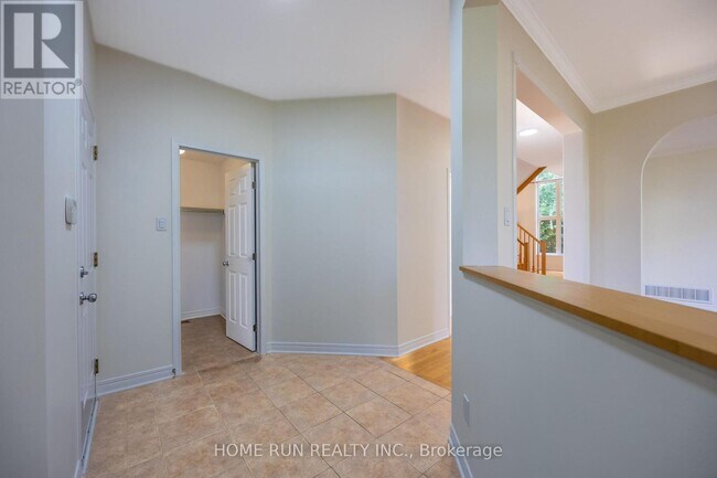 Photo - 281 Goldridge Dr