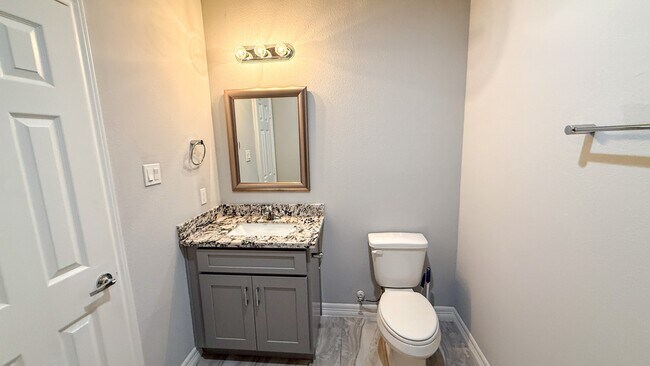 Photo - 7823 Gladstone St Unit B1