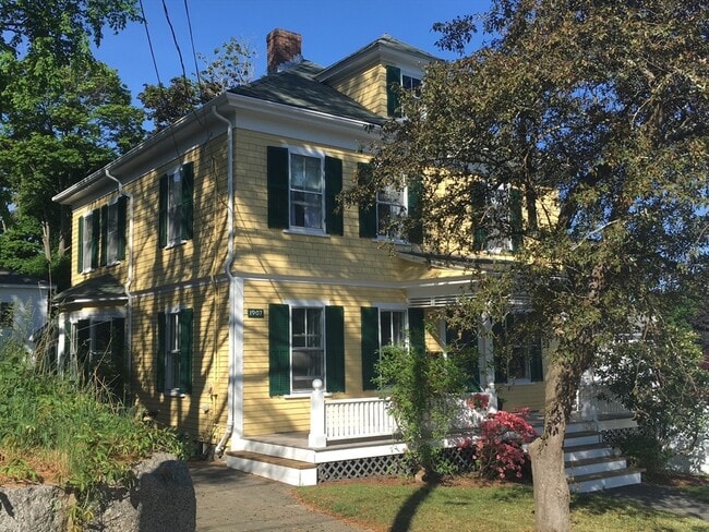 Building Photo - 1 Sagamore St Rental