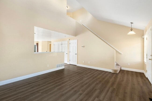 Photo - 6276 Riverdale Dr