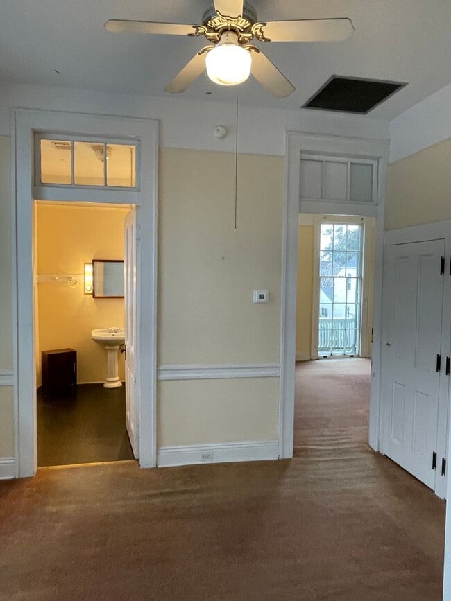 Photo - Spacious 2BD/1BA Uptown Unit D