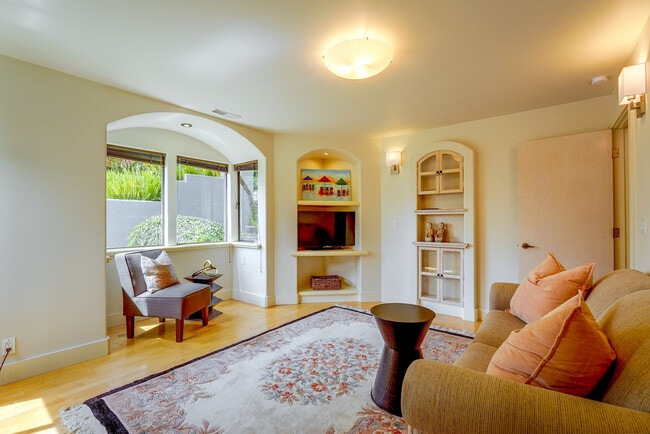 404 Torres St Unit SI ID1620670P