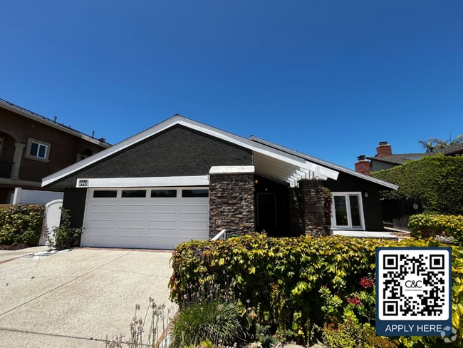 Building Photo - Charming 3-Bedroom Home with Heated Pool &...