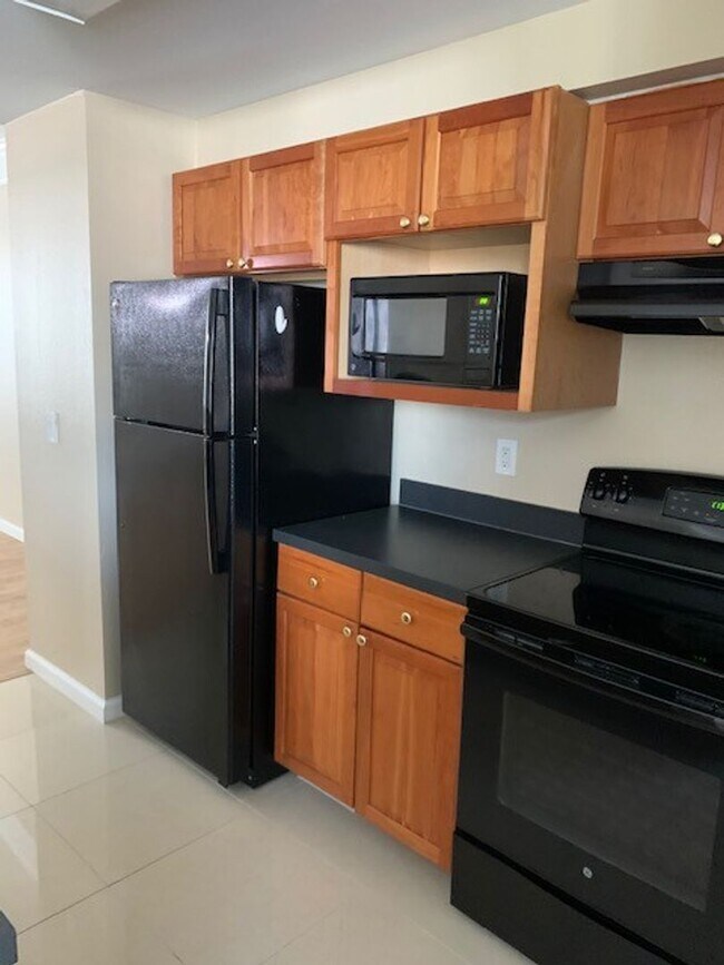 Photo - 2/2.5 Townhouse Style Condo in Metrowest